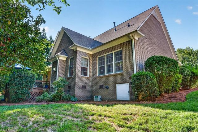 3706 Regents Park Lane, Greensboro, NC 27455
