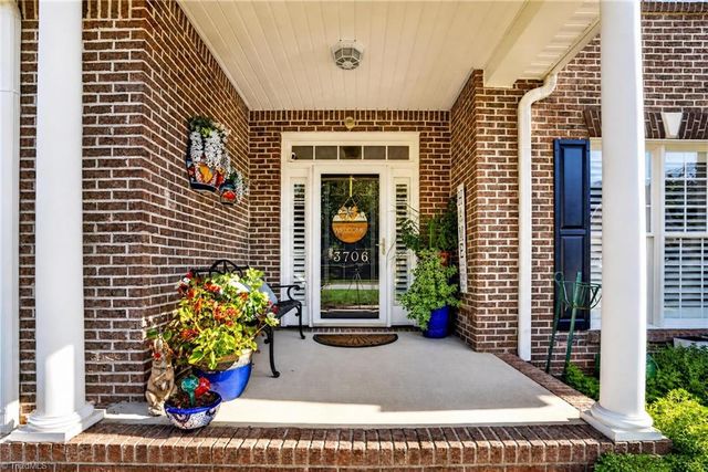 3706 Regents Park Lane, Greensboro, NC 27455