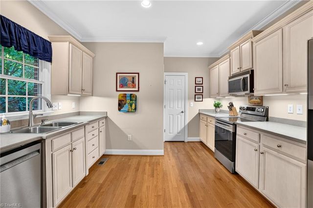 3706 Regents Park Lane, Greensboro, NC 27455