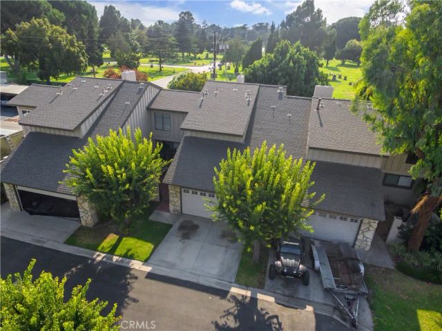 2510 N Tustin B, Santa Ana, CA 92705