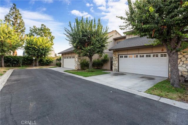2510 N Tustin B, Santa Ana, CA 92705