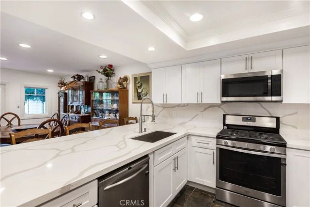 2510 N Tustin B, Santa Ana, CA 92705