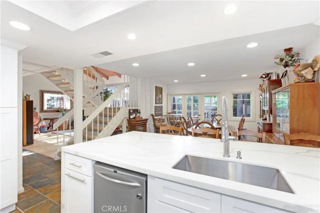 2510 N Tustin B, Santa Ana, CA 92705