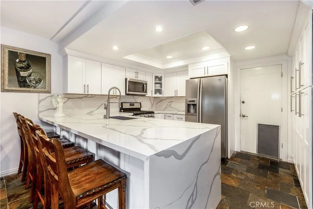 2510 N Tustin B, Santa Ana, CA 92705