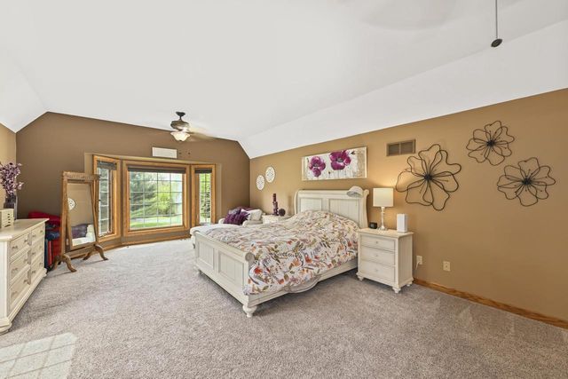 W339S4798 Meadow LANE, Dousman, WI 53118