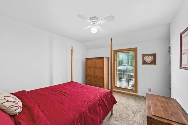 W339S4798 Meadow LANE, Dousman, WI 53118