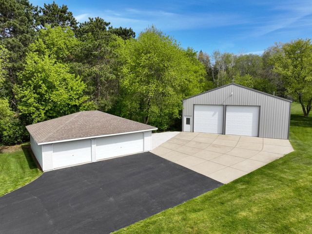 W339S4798 Meadow LANE, Dousman, WI 53118