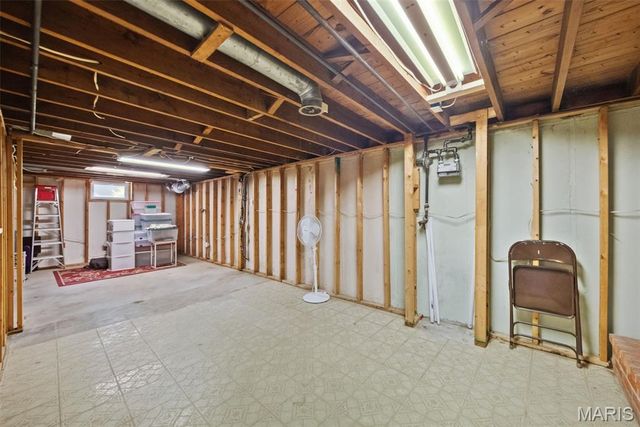3218 Saint Joachim Lane, St Ann, MO 63074