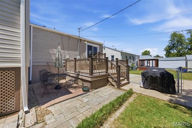 3218 Saint Joachim Lane, St Ann, MO 63074