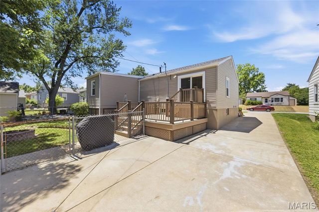 3218 Saint Joachim Lane, St Ann, MO 63074