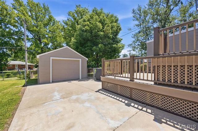 3218 Saint Joachim Lane, St Ann, MO 63074