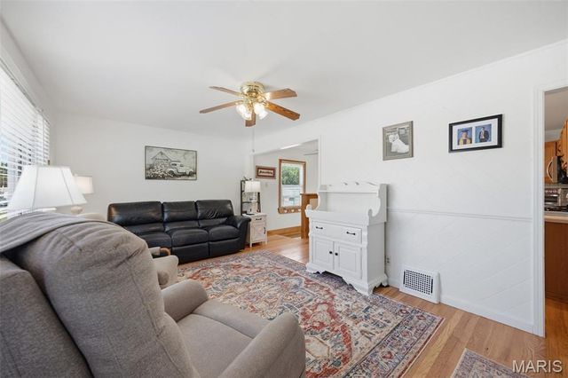 3218 Saint Joachim Lane, St Ann, MO 63074