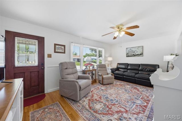 3218 Saint Joachim Lane, St Ann, MO 63074