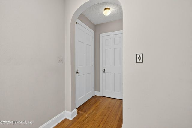 1425 PINETREE Road, Jacksonville, FL 32207