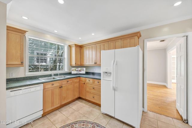 1425 PINETREE Road, Jacksonville, FL 32207