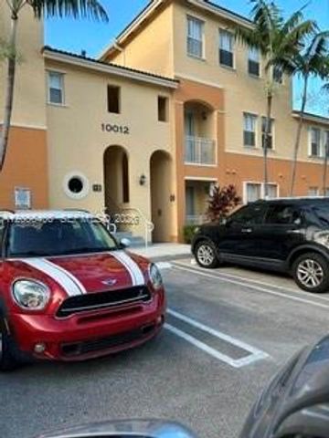 10012 NW 7th St 216, Miami, FL 33172