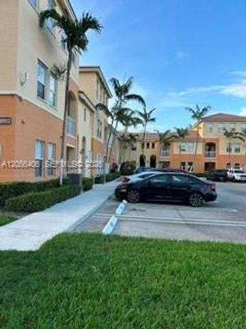 10012 NW 7th St 216, Miami, FL 33172