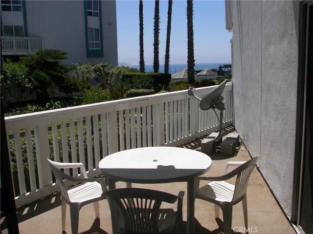 620 The Village 111, Redondo Beach, CA 90277