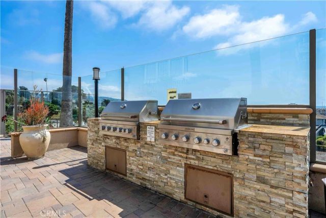 620 The Village 111, Redondo Beach, CA 90277