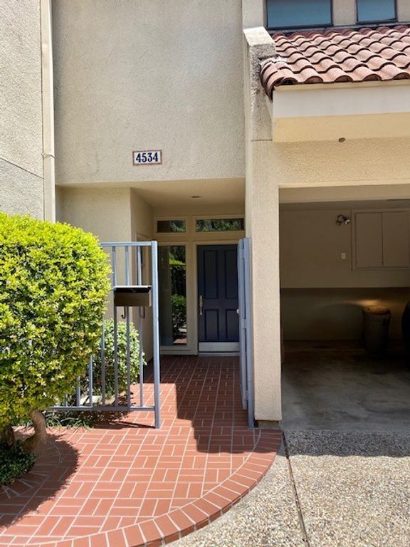 4508 Glenwick Lane, Dallas, TX 75205