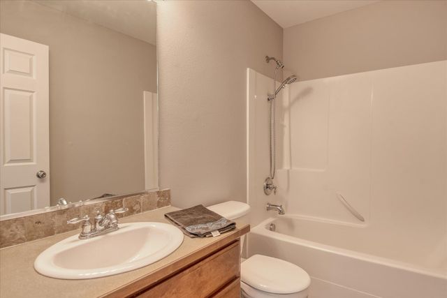 1917 N Arc Rd, Spokane Valley, WA 99016