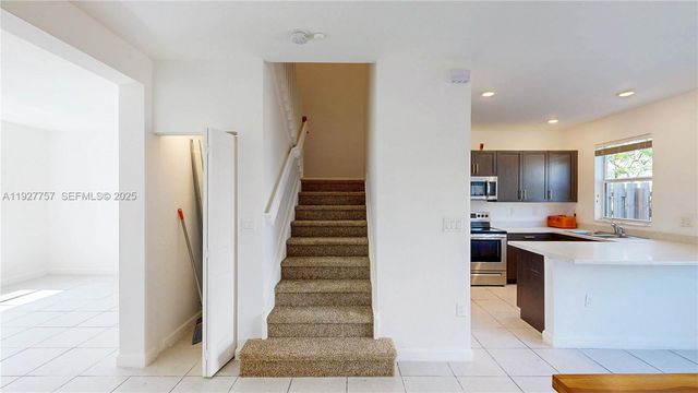 1867 SE 26th Ter, Homestead, FL 33035