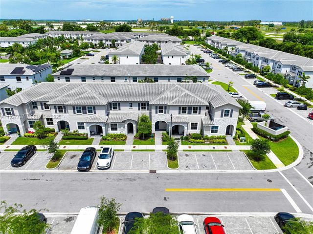 1867 SE 26th Ter, Homestead, FL 33035