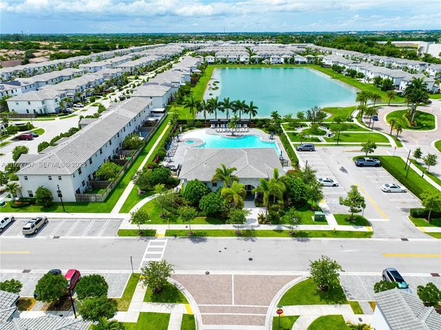 1867 SE 26th Ter, Homestead, FL 33035