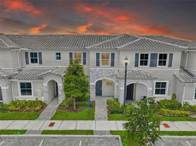 1867 SE 26th Ter, Homestead, FL 33035