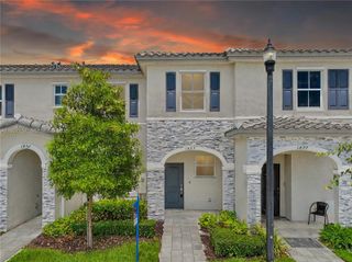 1867 SE 26th Ter, Homestead, FL 33035