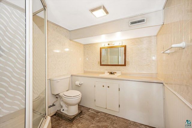 403 N 12th St, Superior, WI 54880