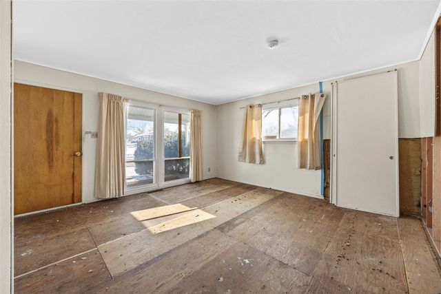 4432 Regal Avenue NE, Cedar Rapids, IA 52402