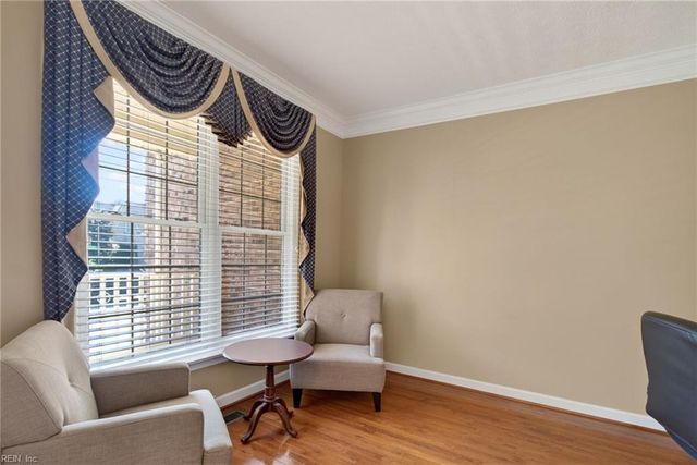 207 Richter LN, Yorktown, VA 23693