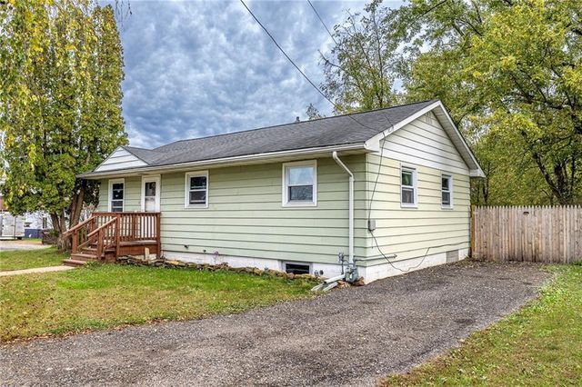 12 Cleveland Street, Black River Falls, WI 54615