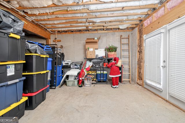 320 Yellowwood Drive, Sharpsburg, GA 30277