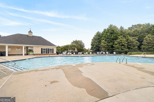 320 Yellowwood Drive, Sharpsburg, GA 30277