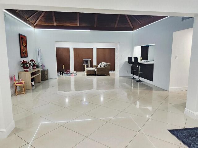 5707 White Hickory Circle, Tamarac, FL 33319