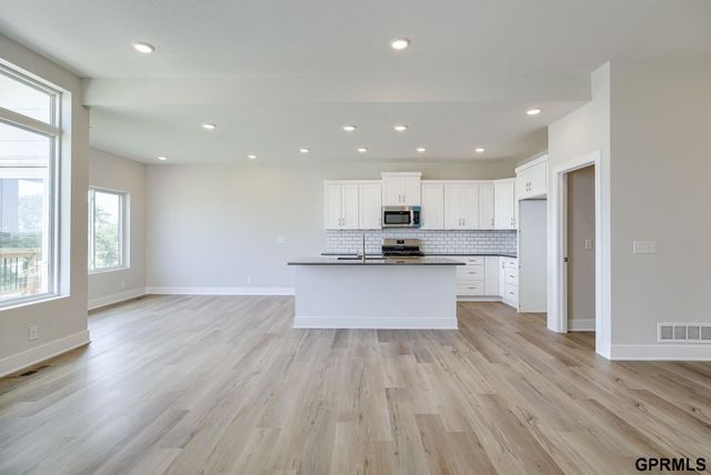 12123 S 205 Street, Gretna, NE 68028