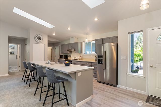 41 E Rainier Drive, Allyn, WA 98524