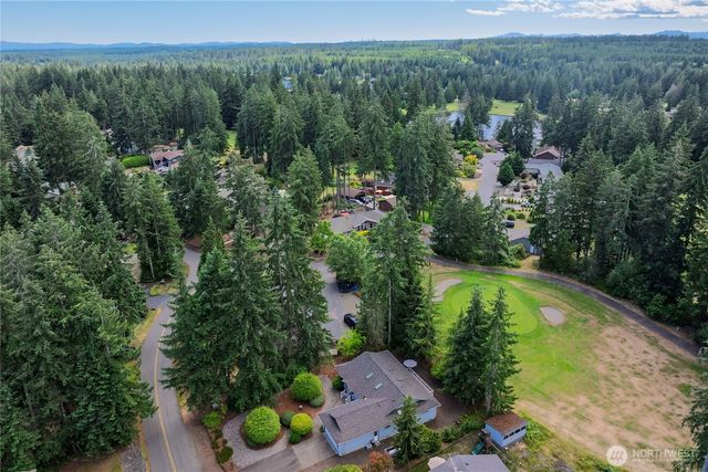 41 E Rainier Drive, Allyn, WA 98524
