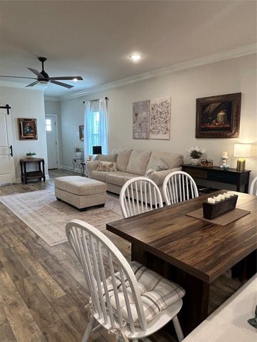 140 Hummingbird Drive, Weatherford, TX 76088