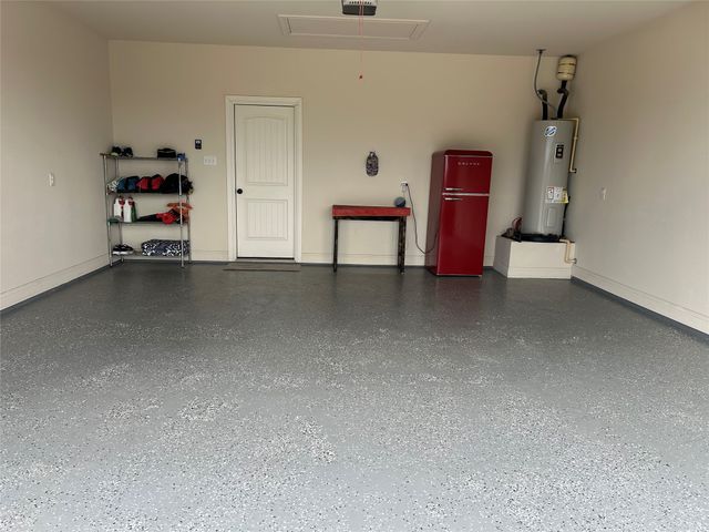 140 Hummingbird Drive, Weatherford, TX 76088