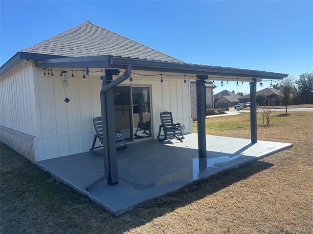 140 Hummingbird Drive, Weatherford, TX 76088