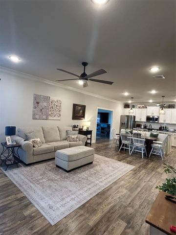 140 Hummingbird Drive, Weatherford, TX 76088