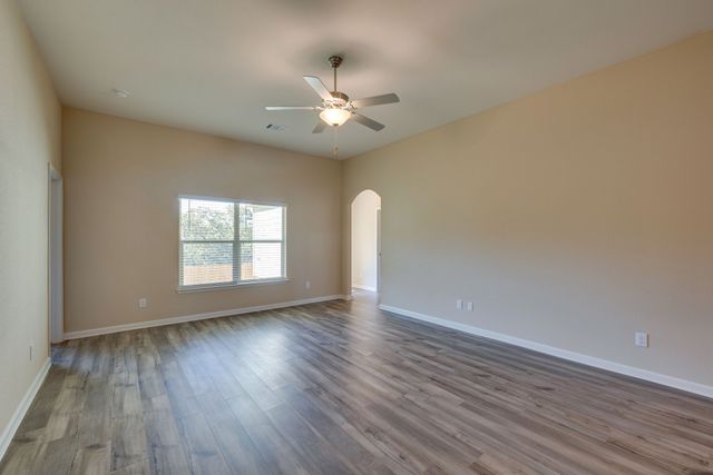 352 Lowery Oaks Trail, Fort Worth, TX 76120