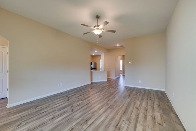 352 Lowery Oaks Trail, Fort Worth, TX 76120