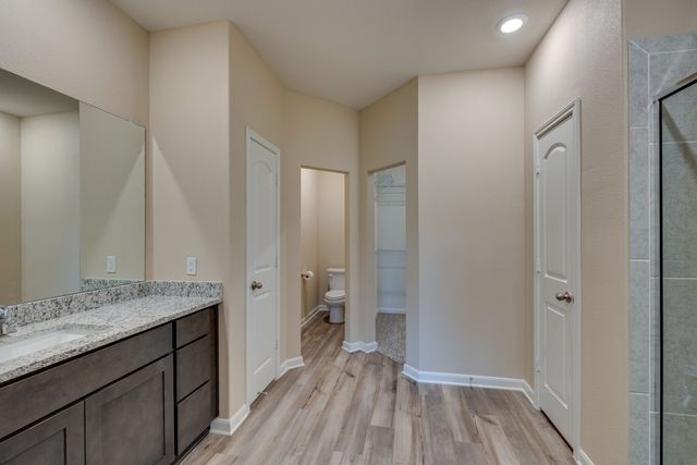 352 Lowery Oaks Trail, Fort Worth, TX 76120