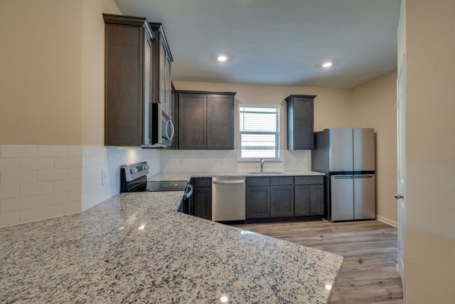 352 Lowery Oaks Trail, Fort Worth, TX 76120