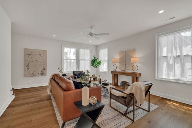 4411 Westlawn Dr, Nashville, TN 37209