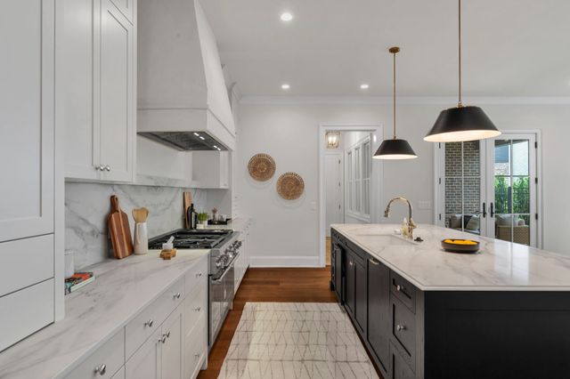 4411 Westlawn Dr, Nashville, TN 37209